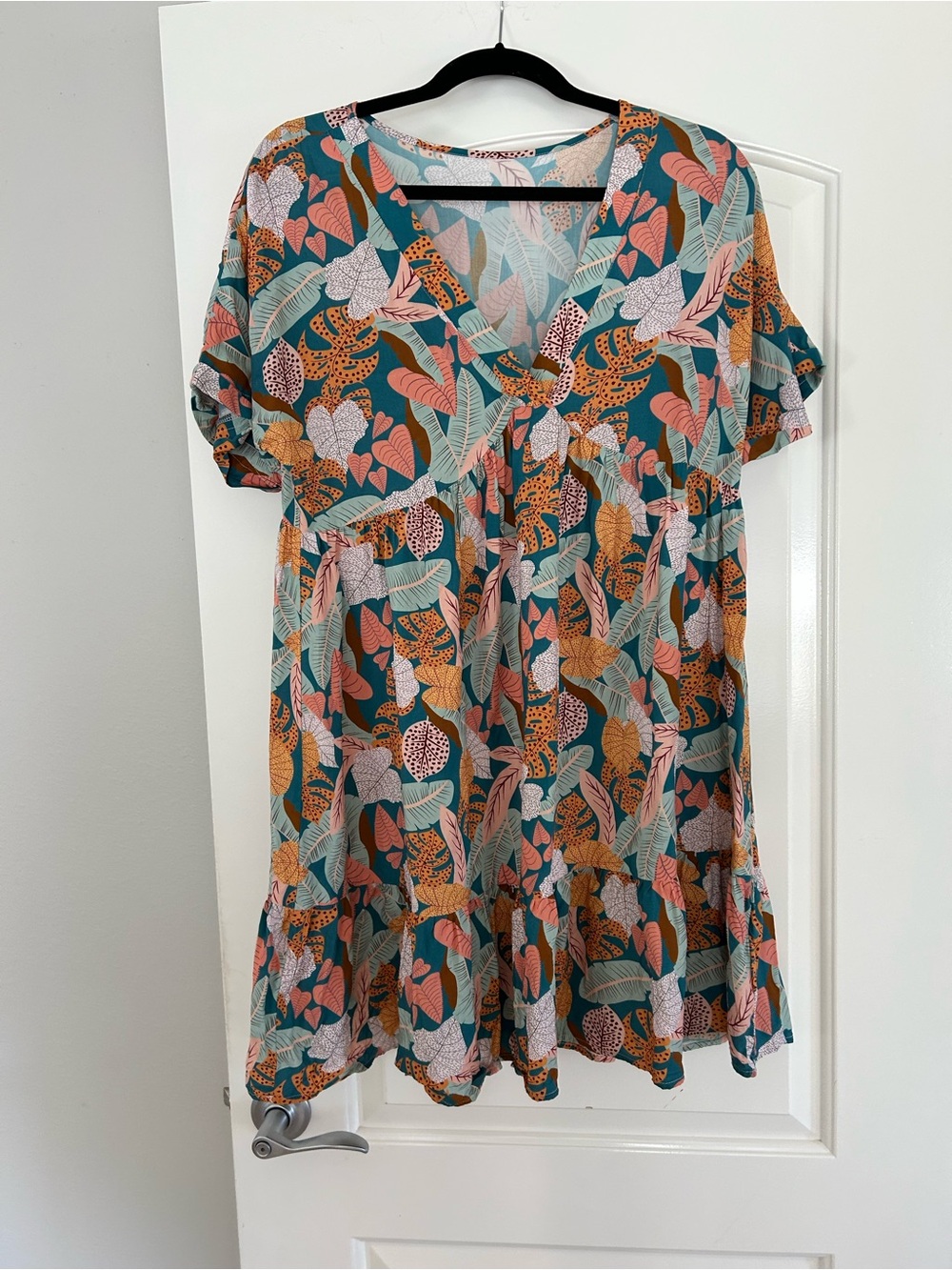 Cupshe Teal Multi Leaf-Print V-Neck Tiered Midi Dress